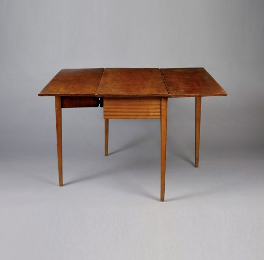 Hepplewhite Drop Leaf Table