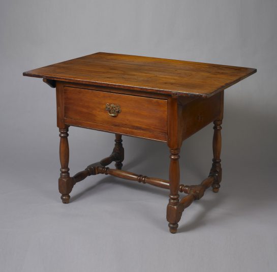 Queen Anne Tavern Table