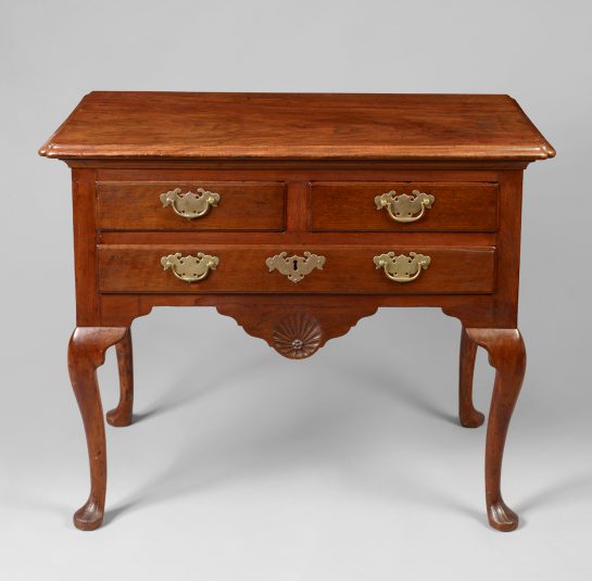 Queen Anne Dressing Table