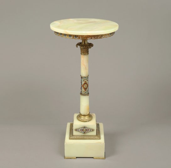 Pedestal Table