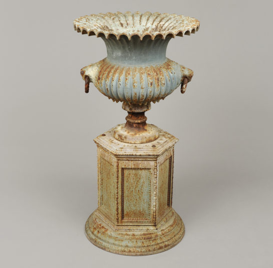 Wallace and Lithgow Cast Urn