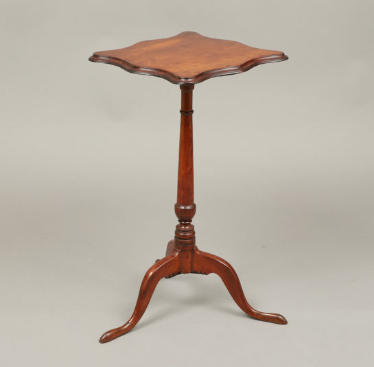 Chippendale Serpentine-top Candlestand