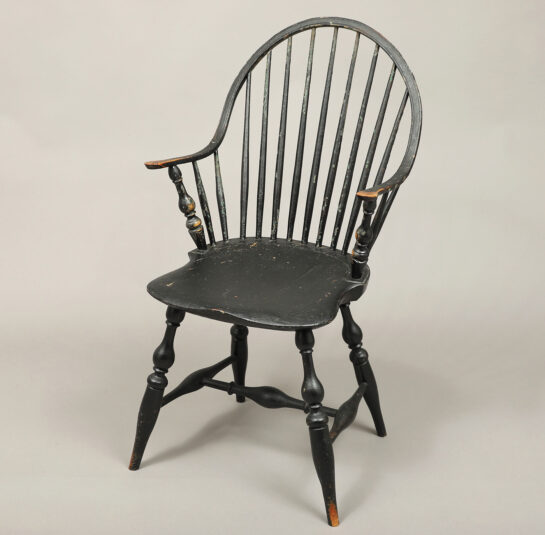 Windsor Continuous Armchair