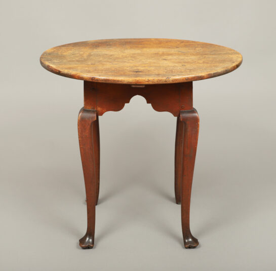 Rare Queen Anne Oval Top Tea Table