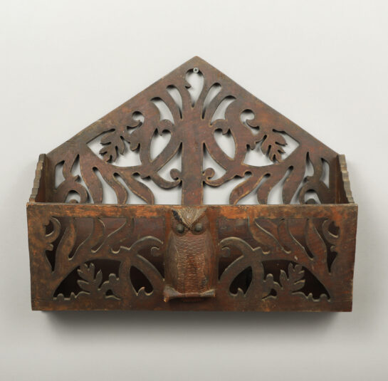 Carved Hanging Wall Pocket